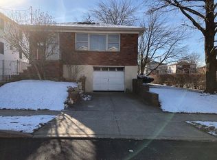 28 Lincoln St, Staten Island, NY 10314