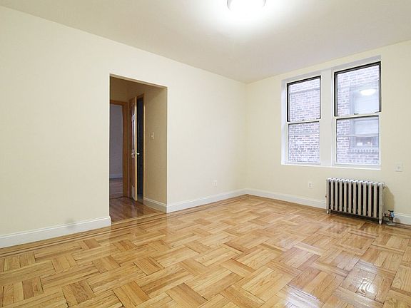3rd image of 4317 49th St APT 4D