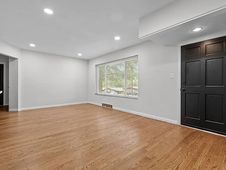 8015 Canton Ave — Photo 7