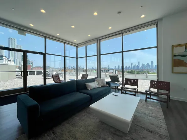 75 Jordan Avenue image 7 of 11