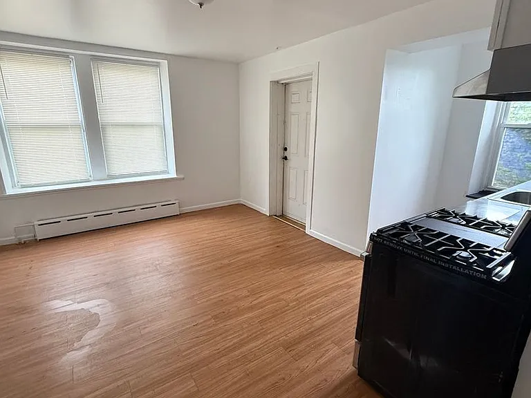 6515 Rising Sun Ave — Photo 12
