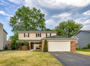 302 Thistle Dr, Bolingbrook, IL 60490
