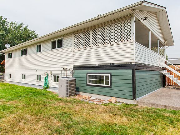 2nd image of 1669 Westmount Dr