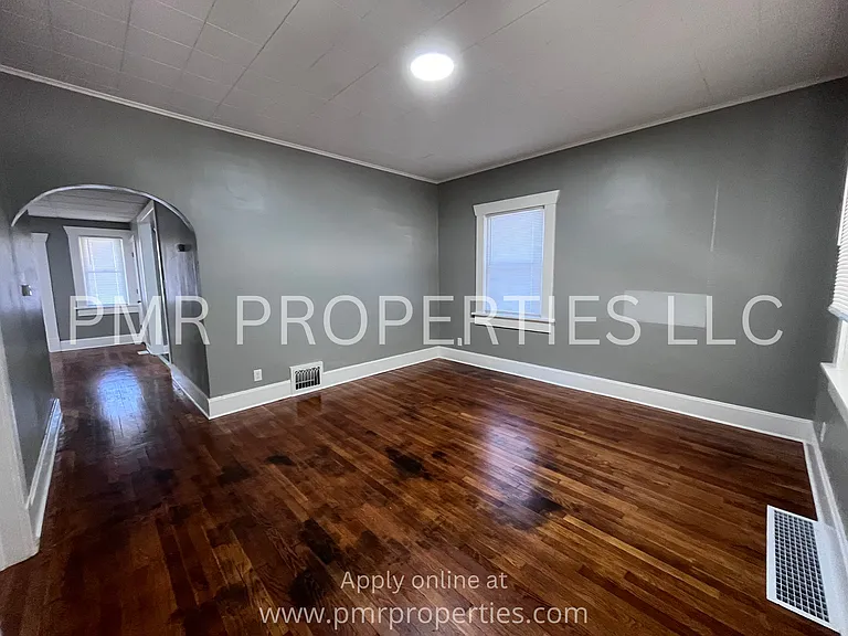 3818 Terrace Ave — Photo 4