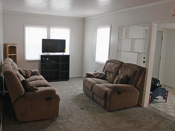3rd image of 1239 S Sheridan Dr