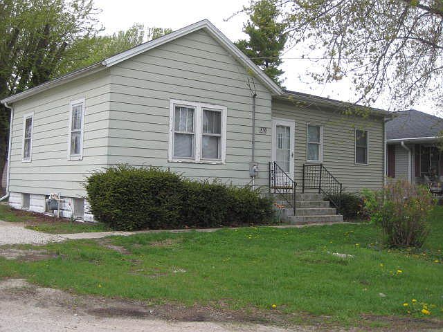 1st image of 430 S 1st St