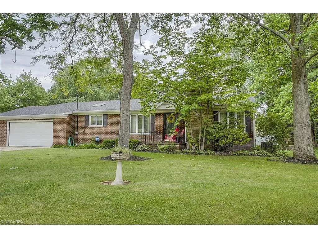 1569 Delray Dr photo 1