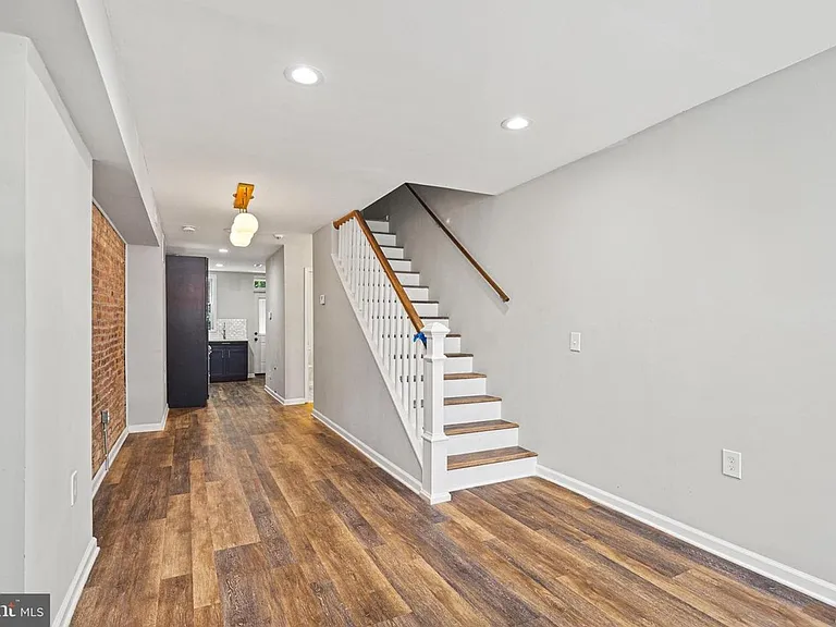 1259 Washington Blvd — Photo 2