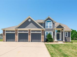 502 Ashley Ct, Raymore, MO 64083