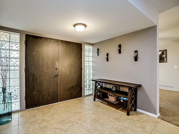 5th image of 3441 N Tonto Pl