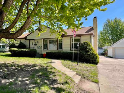5 Colonial Cir, Storm Lake, IA, 50588