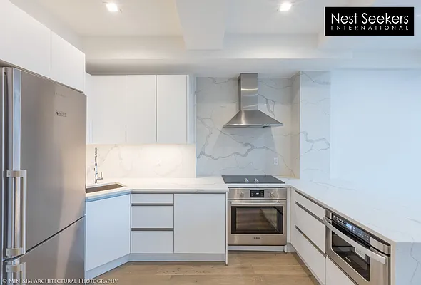 Rented by Nest Seekers International | media 31