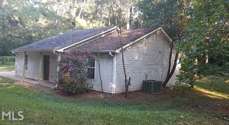 2nd image of 742 Racetrack Rd