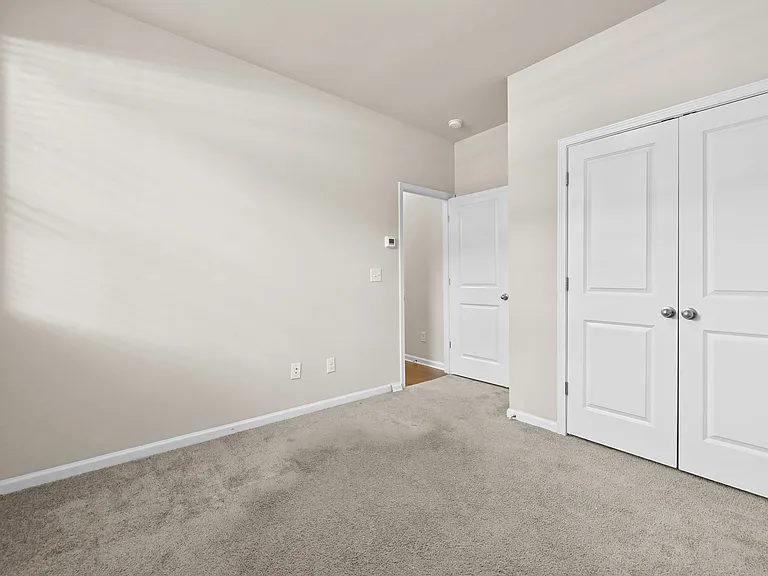 2489 Village Park Bnd — Photo 32