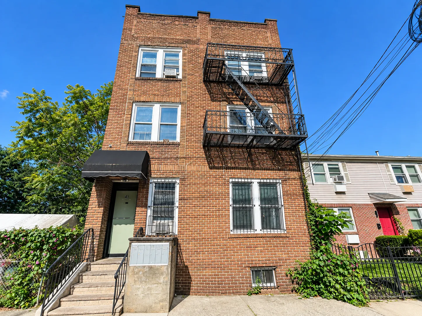 2 bed, 1000 sqft, $1,845 — Photo 4