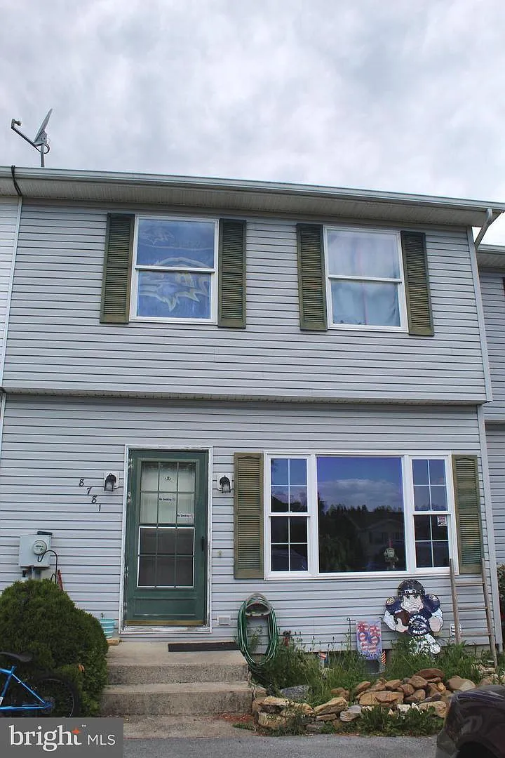 8781 Kings Rd photo 1