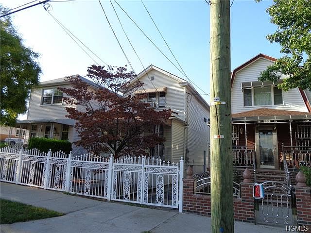 2nd image of 2225 Lafayette Ave