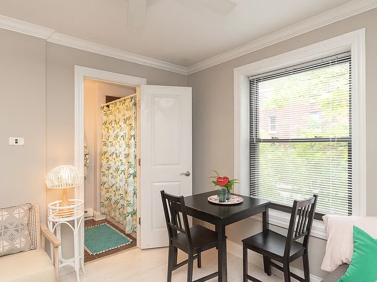 3834 N Sheffield — Photo 8
