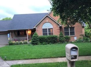 453 Gleneagles Way, Versailles, KY 40383