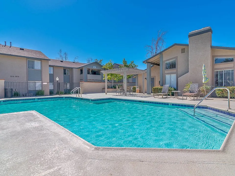 Sage Canyon Apartments