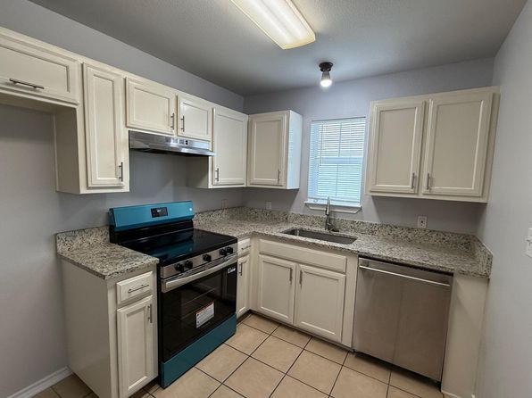 3000 Comanche Ave UNIT B