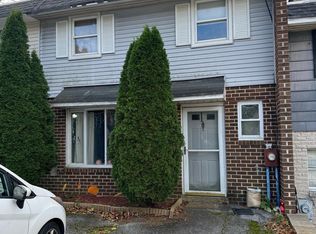 837 Possum Ln, Reading, PA 19606