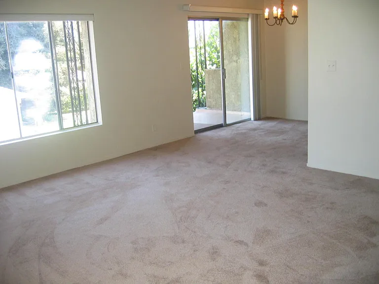 119 W Live Oak St #G — Photo 2