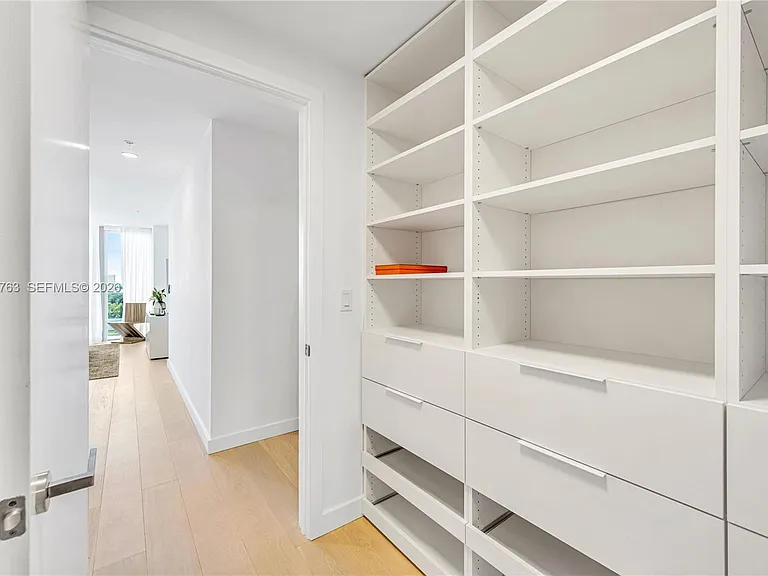 9201 E Bay Harbor Dr #Penthouse 809 — Photo 16