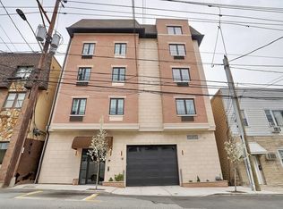 212 70th St #305, West New York, NJ 07093