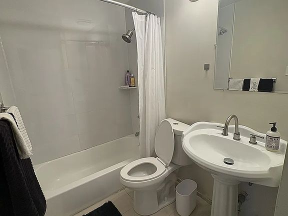 3rd image of 240-21 70th Ave #1