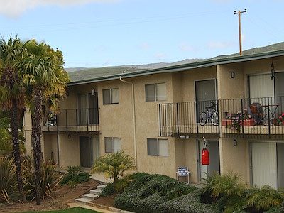 1st image of 555 Westmont Ave APT 111