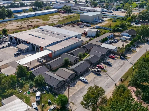 8814 Manus St #1-11, Houston, TX 77093