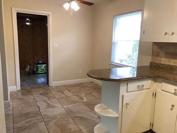 5th image of 4204 W Palmira Ave