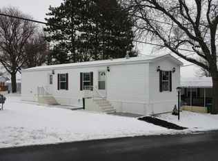 24 Kris Ann Dr, New Hartford, NY 13413