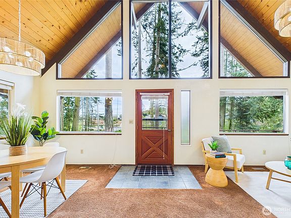 4th image of 80 Vancouver Drive