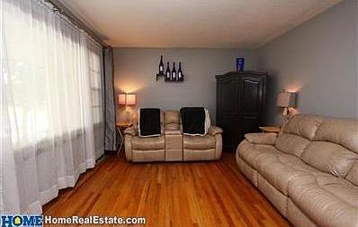 4th image of 530 N 58th St