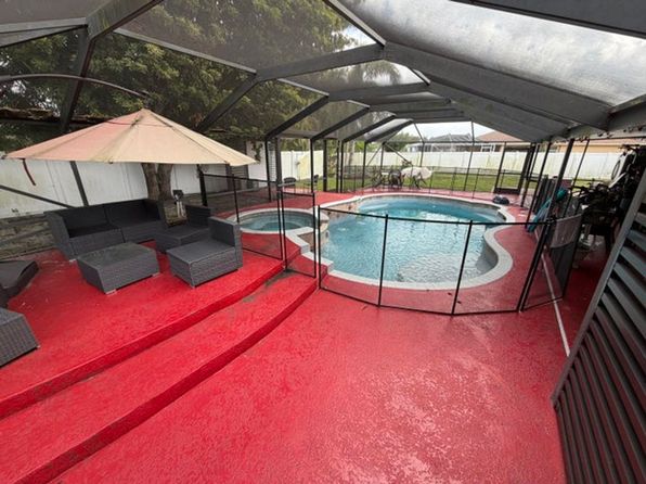 147 Alcazar St, Royal Palm Beach, FL
