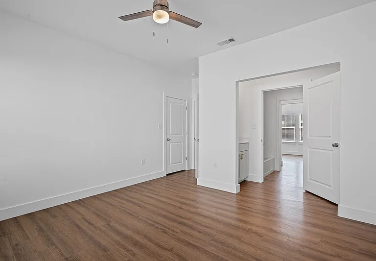 3146 Lubbock Ave — Photo 12