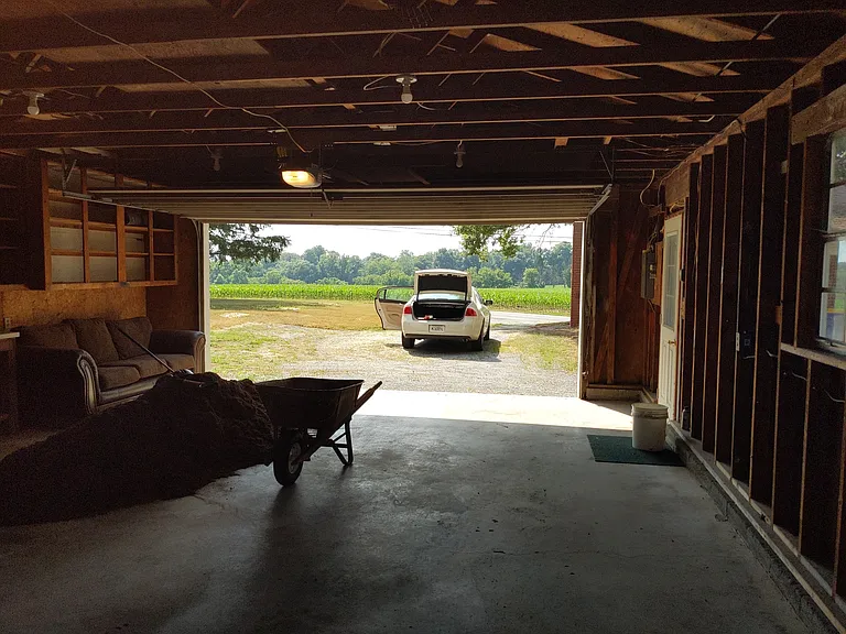 903 Breneman Rd — Photo 35
