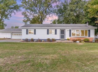 2838 W Wheeler Rd, Midland, MI 48642