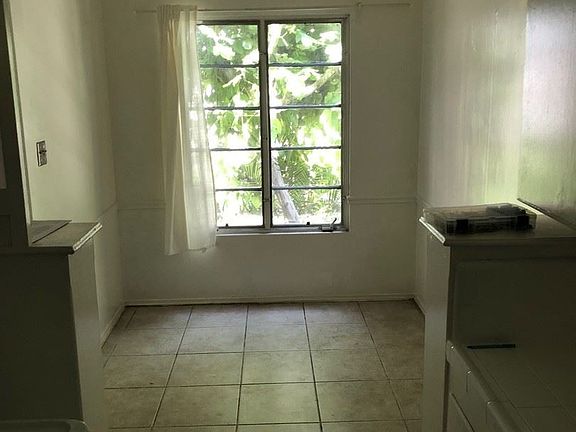 5th image of 2807 Saint George St #7439417