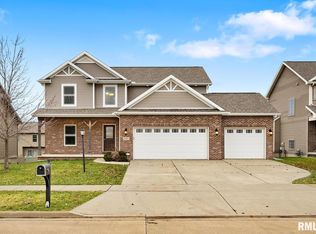 11301 N Granite St, Dunlap, IL 61525