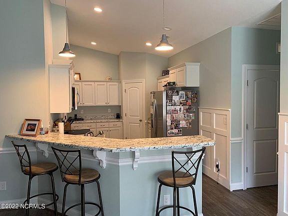 2nd image of 2237 Sweet Bay Dr #B