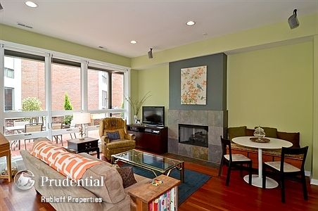 5th image of 2303 N Bosworth Ave APT 2B