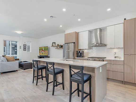 4th image of 7947 209th St #31