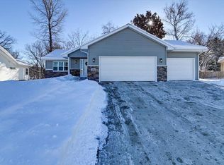 526 Simonson St, Deerfield, WI 53531