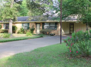 3221 Norma Dr, Longview, TX 75604