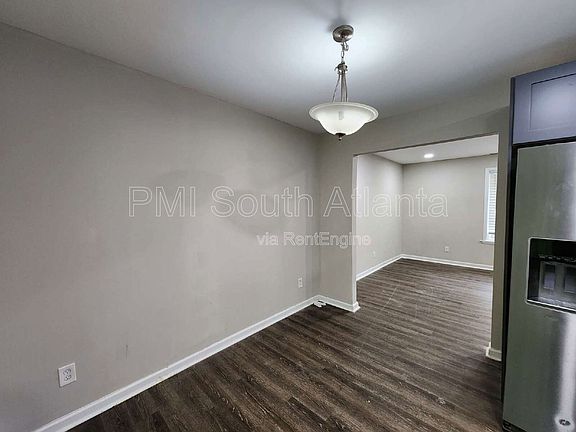 4th image of 141 Peyton Pl SW