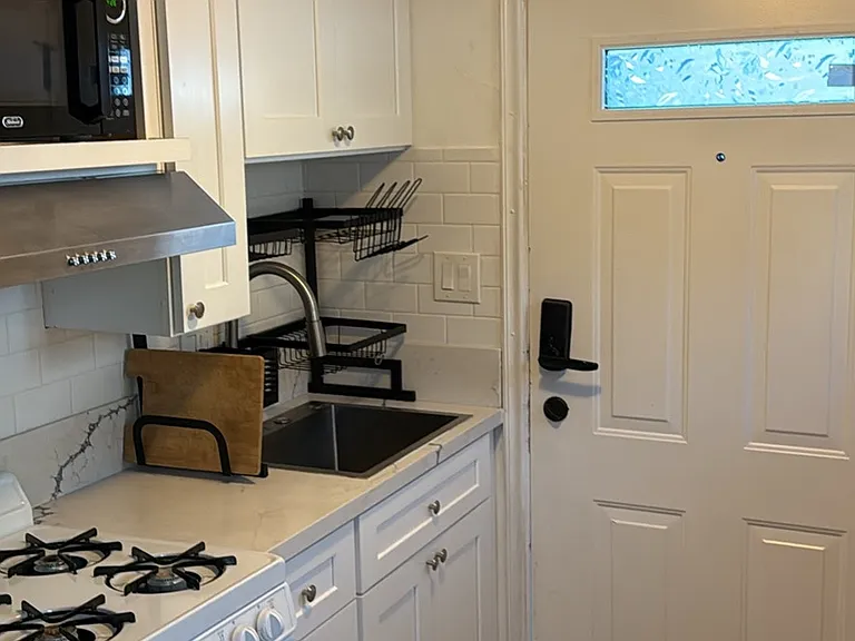 2247 Brant St #4 — Photo 7