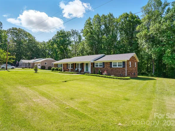 707 Hester Dr, Dallas, NC 28034